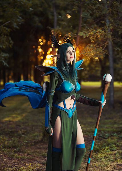 File:SpellForce Cosplay By MaryVernikovskaya.jpg